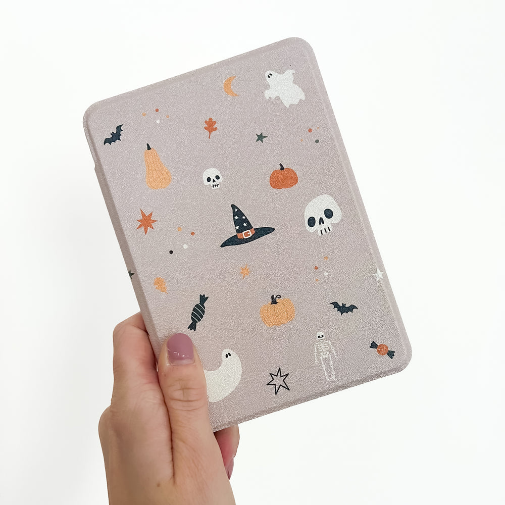 Spooky Season Kindle Case