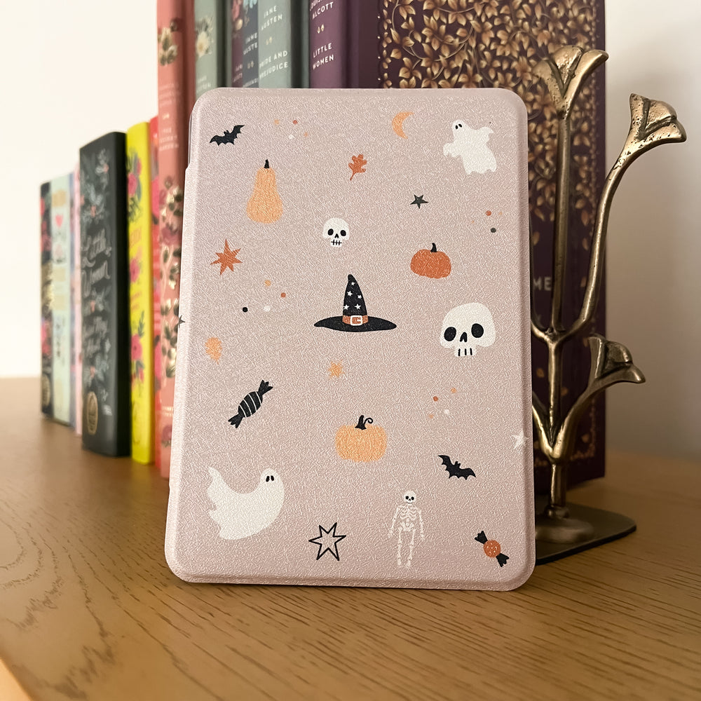 Spooky Season Kindle Case